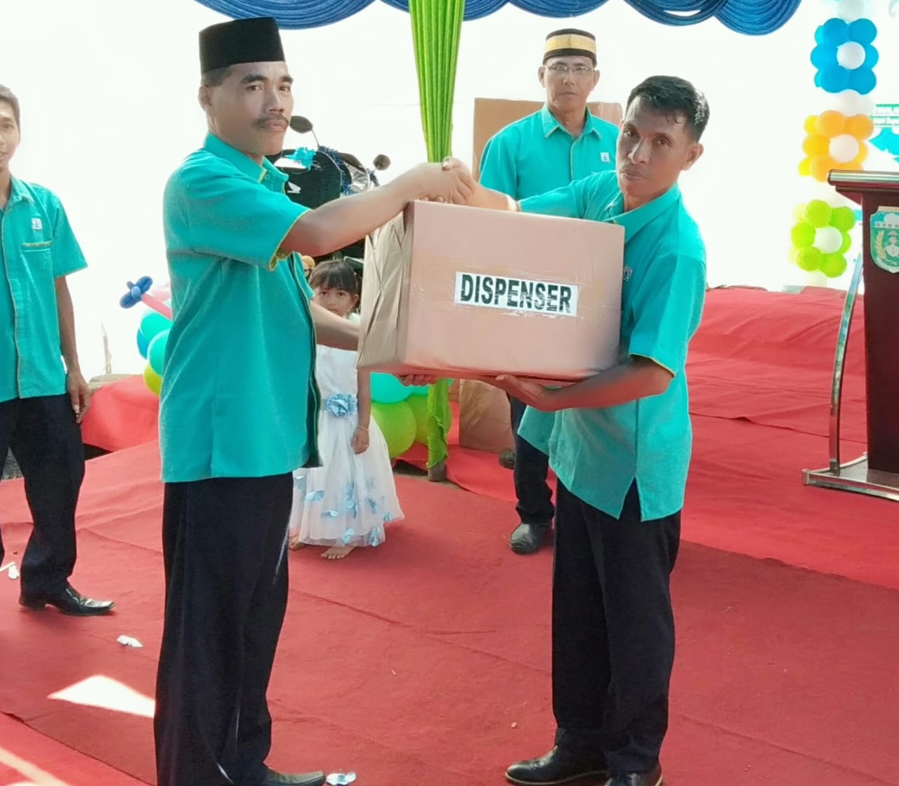PENYERAHAN HADIAH DOORPRIZE